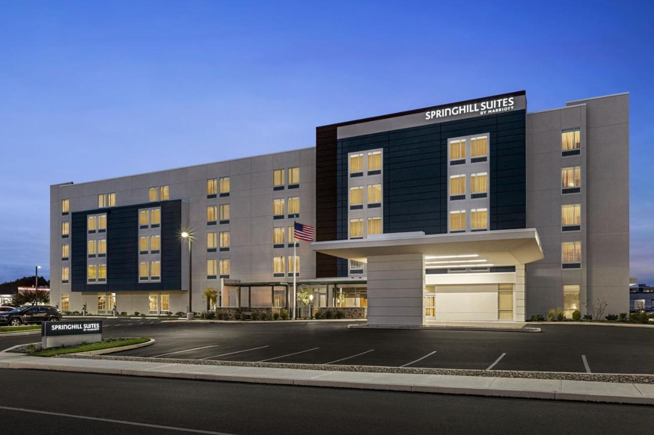Hotel Springhill By Marriott 2*